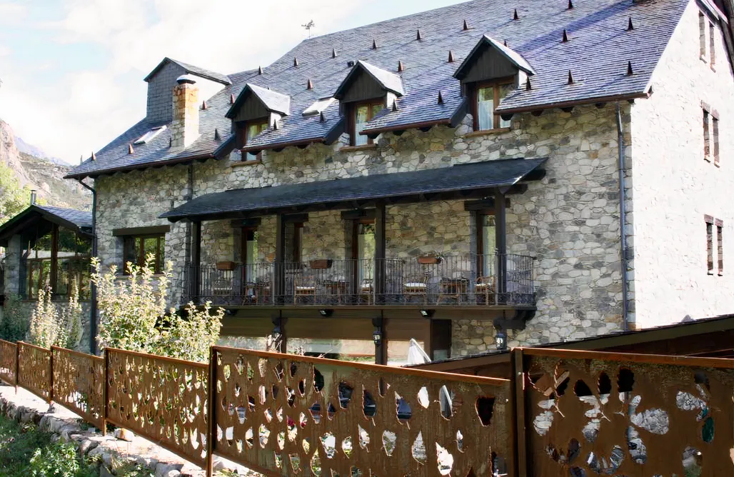 AlohaCamp accommodation Hotel y Restaurante Casa Arcas  4