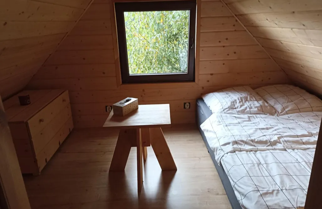 AlohaCamp Chata z Kraja 3