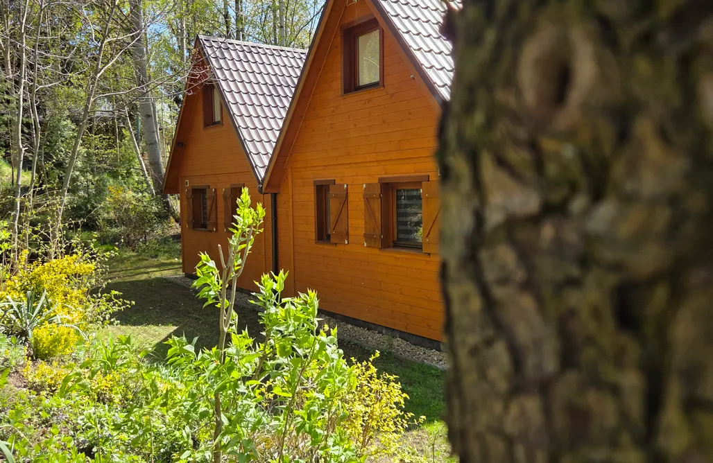 noclegi AlohaCamp Domki letniskowe nad Jeziorem Leśniańskim 1