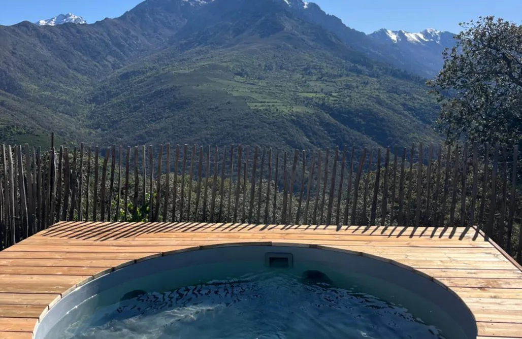 Tiny House Spain Dôme étoilé avec bain de détente privatif  3