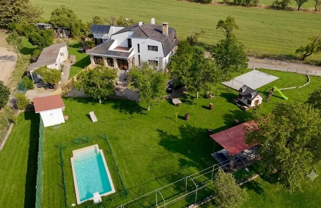 Nuit Insolite Provence-Alpes-Côte d’Azur Finca Alboroto 2