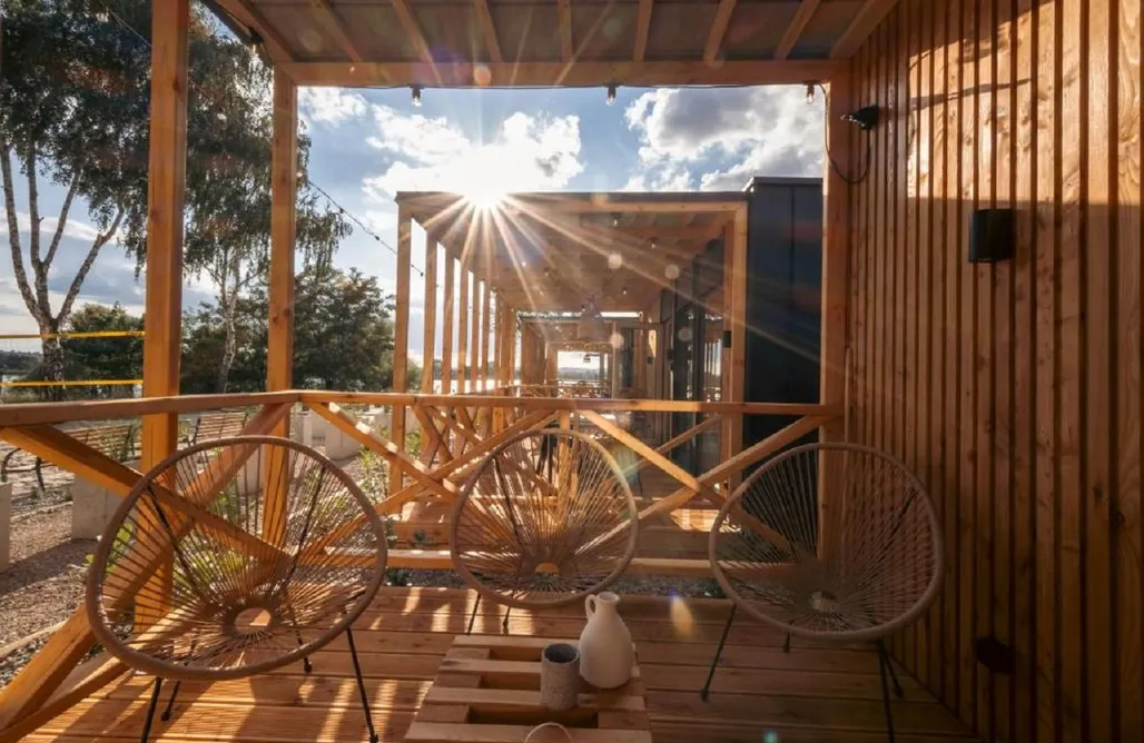 noclegi AlohaCamp Skansen Holiday Lux Lodge 1