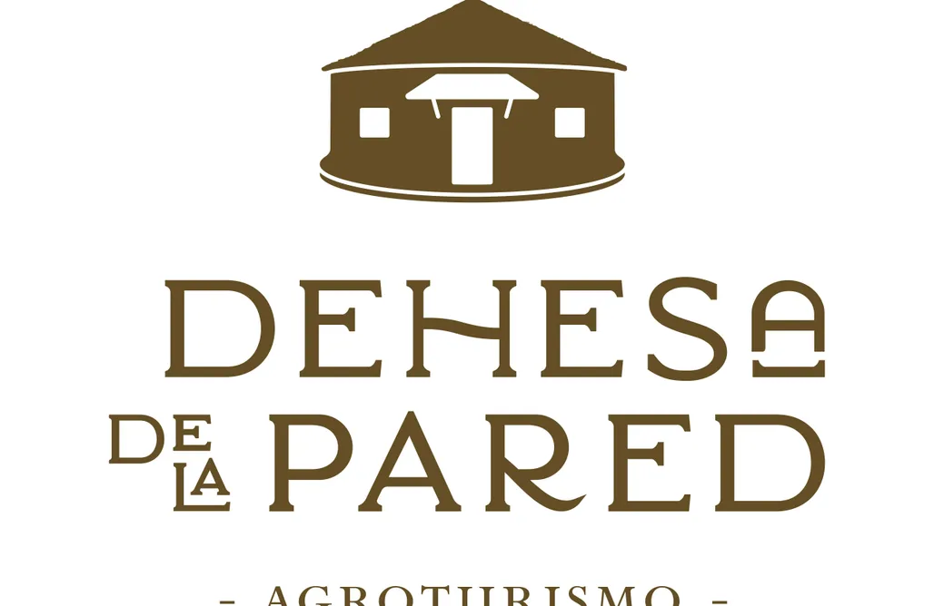 Hotel con piscina en la habitación La Casita Agroturismo Dehesa la Pared 1