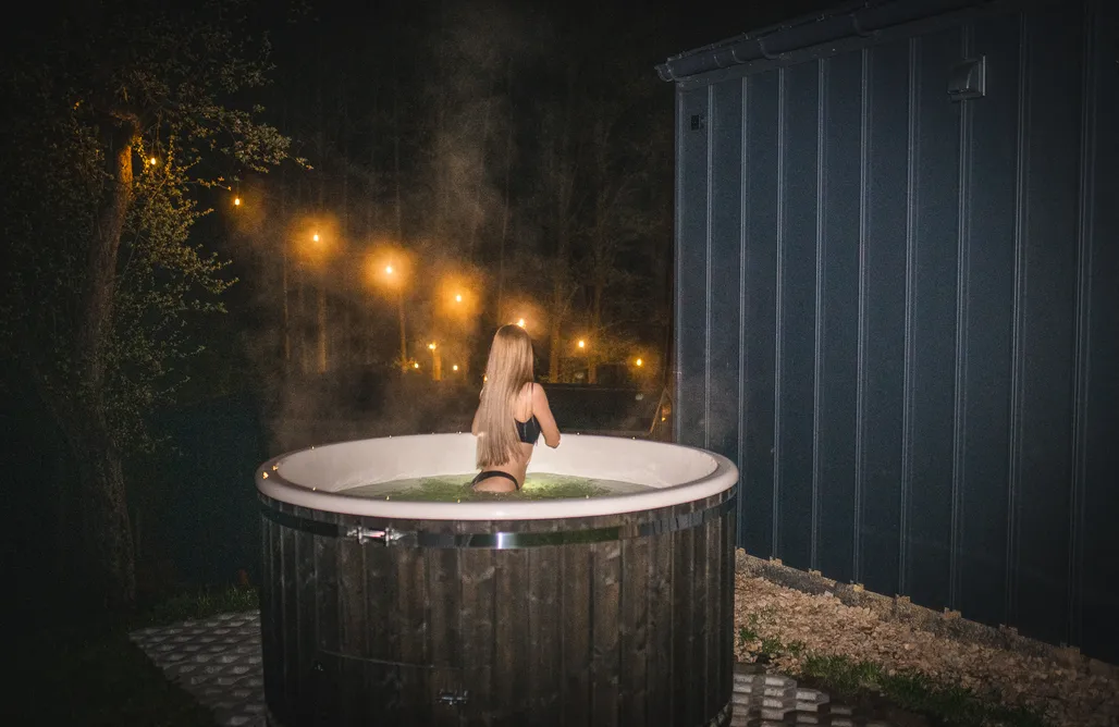 AlohaCamp Rubin z prywatnym jacuzzi  1