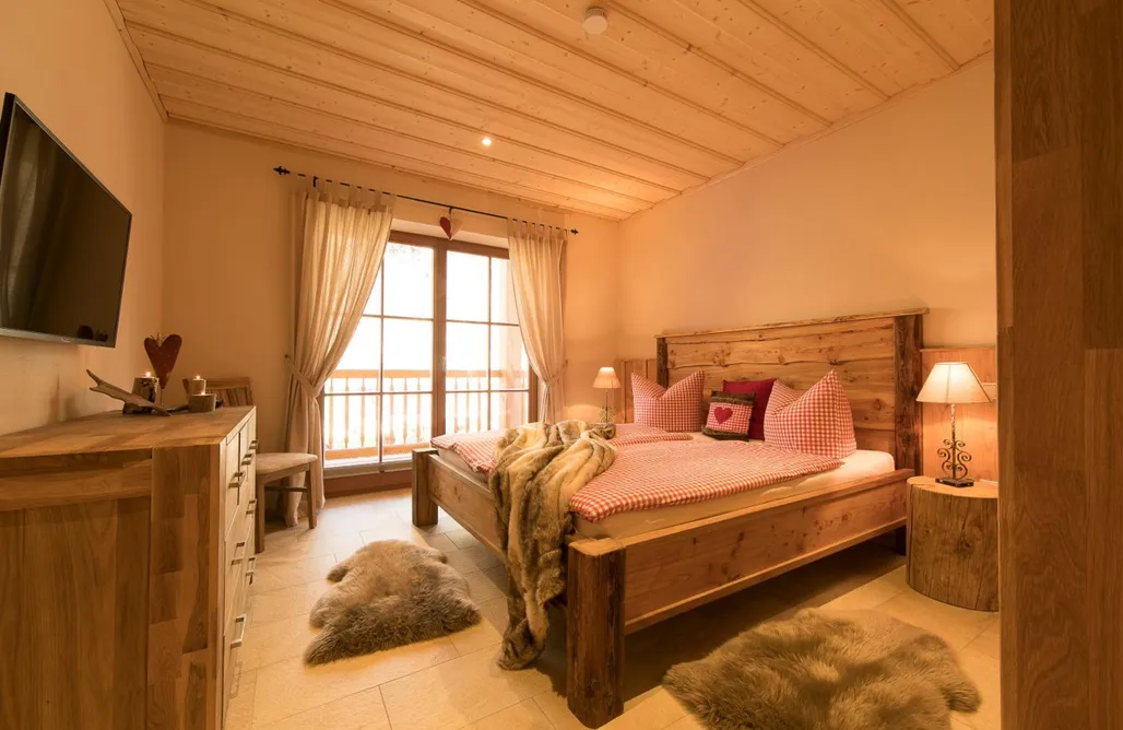 AlohaCamp Schloss Chalet 3