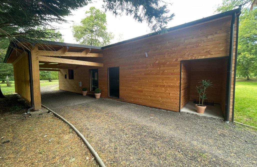 Location Vacances Orléans Suite climatisée de 120 m2 avec spa de nage 1