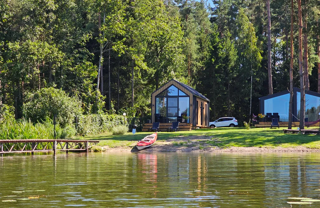 AlohaCamp accommodation Mazury Resort - 30m od jeziora z prywatną plażą 3