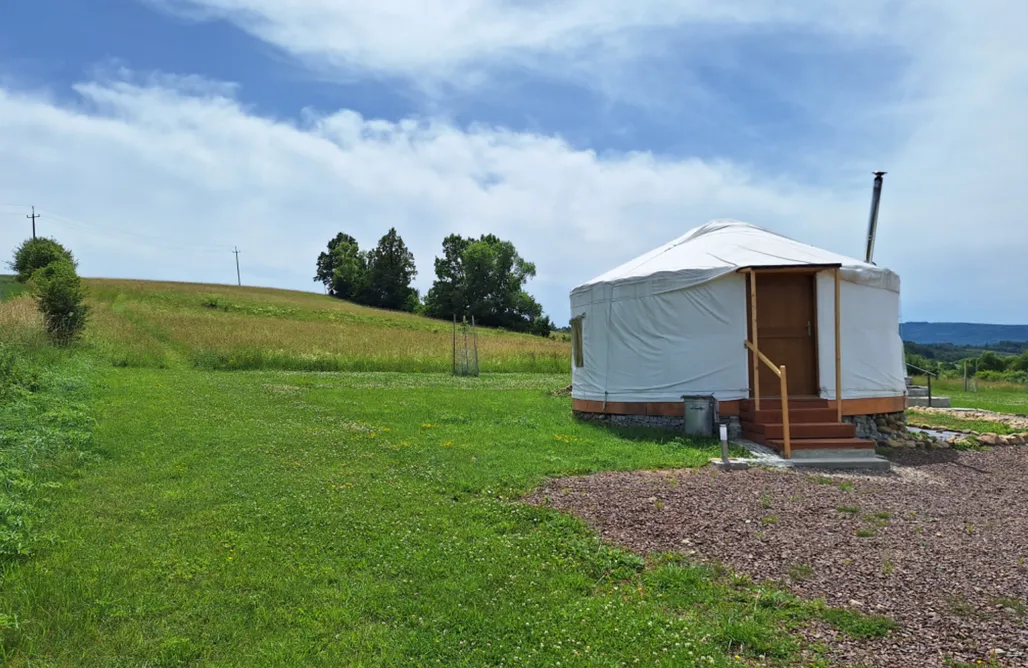 Jezioro Nyskie Noclegi Jurta Na polanie smaczne spanie 2