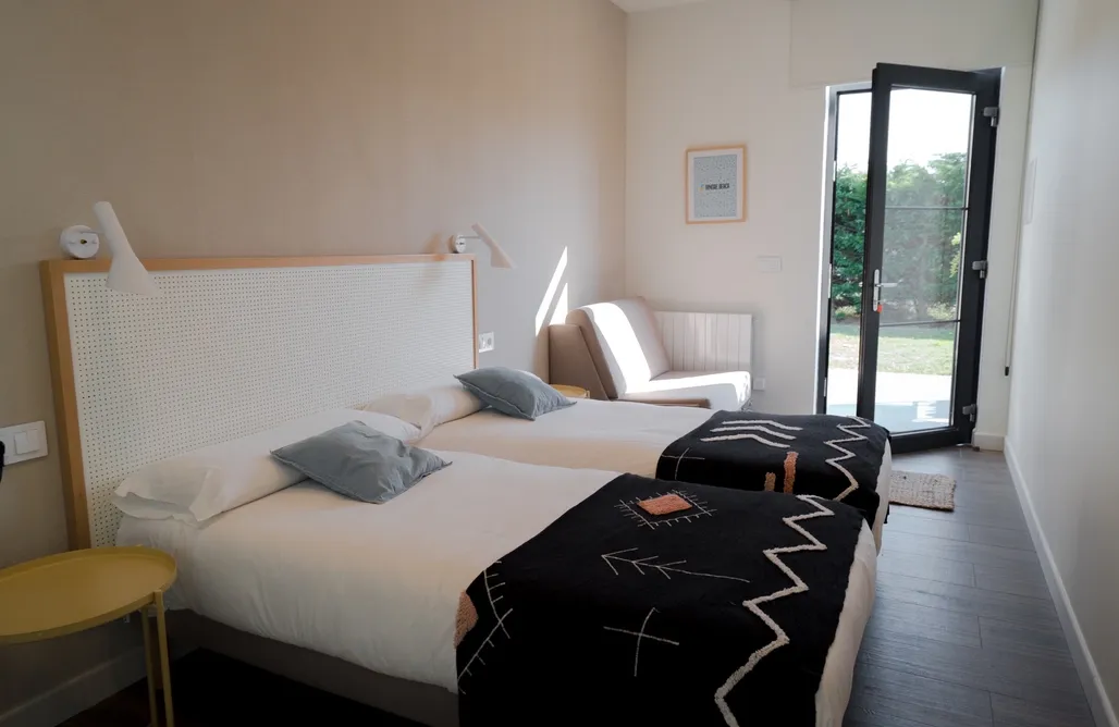 AlohaCamp Langre Beach Surf Lodge  3