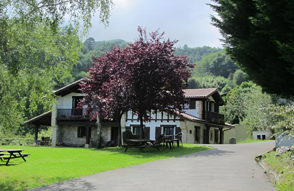 Glamping Pais Vasco Caserío Artizarra  2