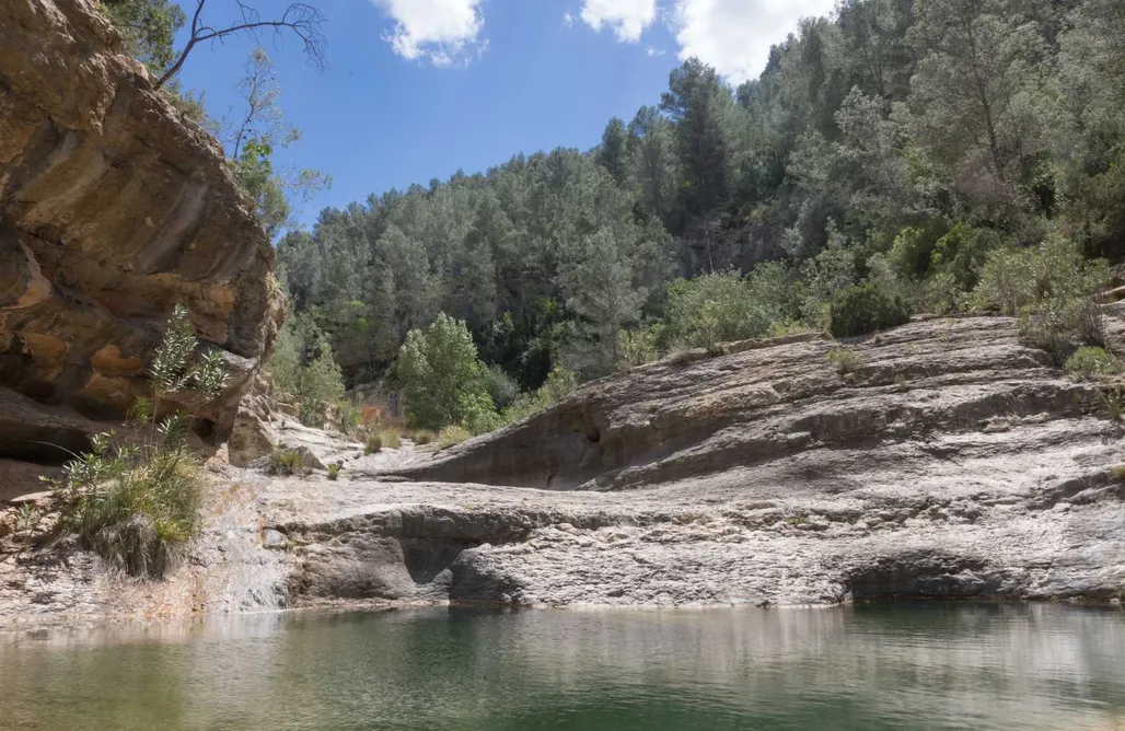 Alojamiento en Aielo de Malferit Habitación con terraza y vistas a la montaña 1