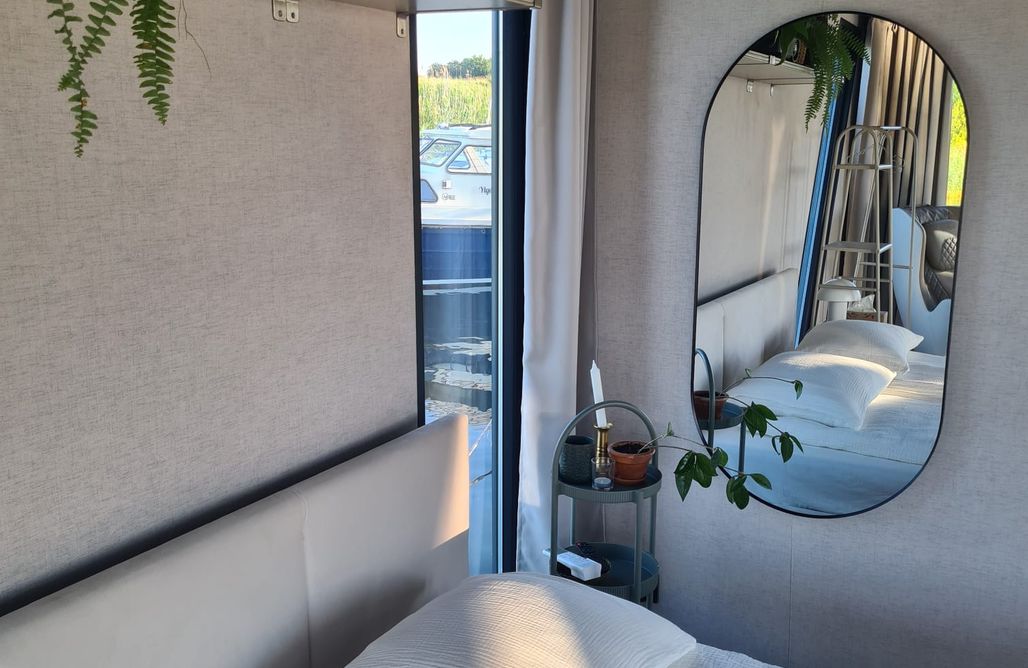 AlohaCamp Houseboat - Noce na Wiśle 2
