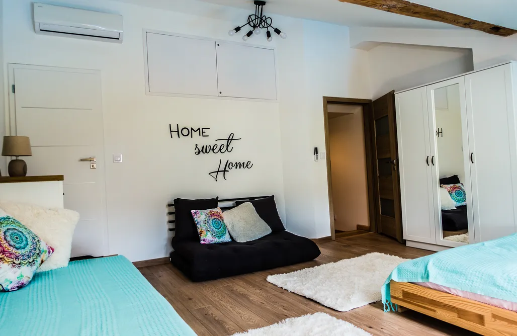 AlohaCamp Stodoła na wypasie 4