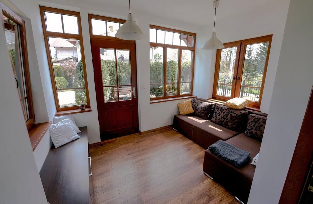 AlohaCamp Chatka Czarny Bocian 3