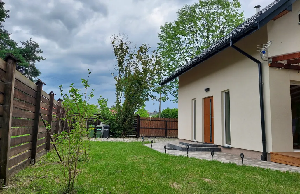 Détente profonde Forêt d'épicéas Sauna & Jacuzzi 2