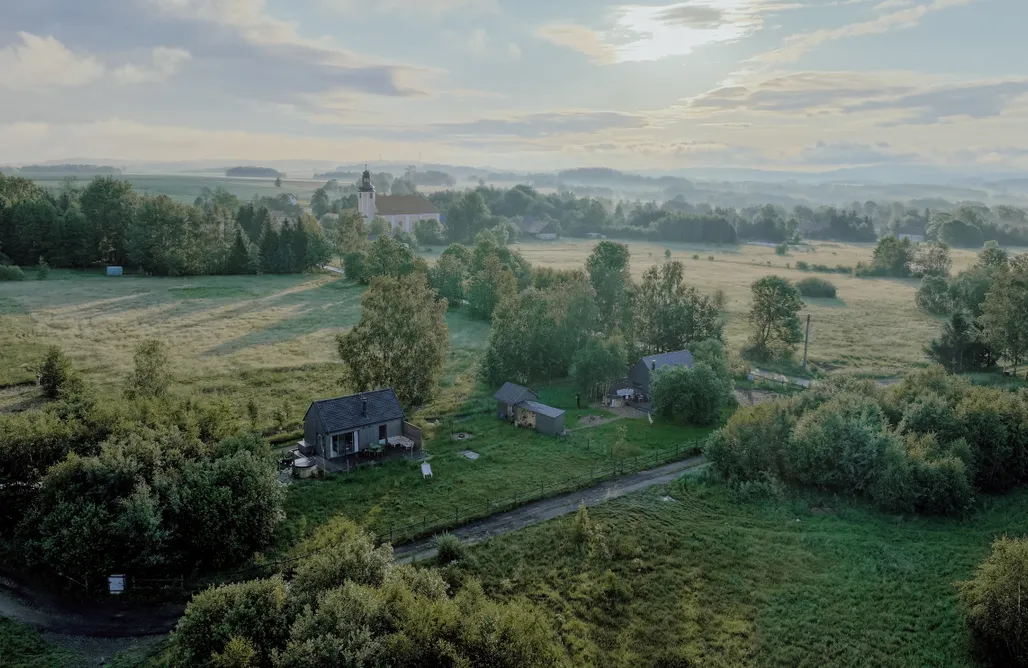 noclegi AlohaCamp Popielato - domki z balią i kominkiem w Izerach 2