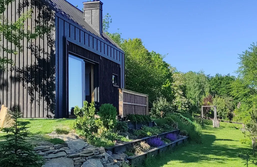 Domek w górach Ponad Mgłami AlohaCamp