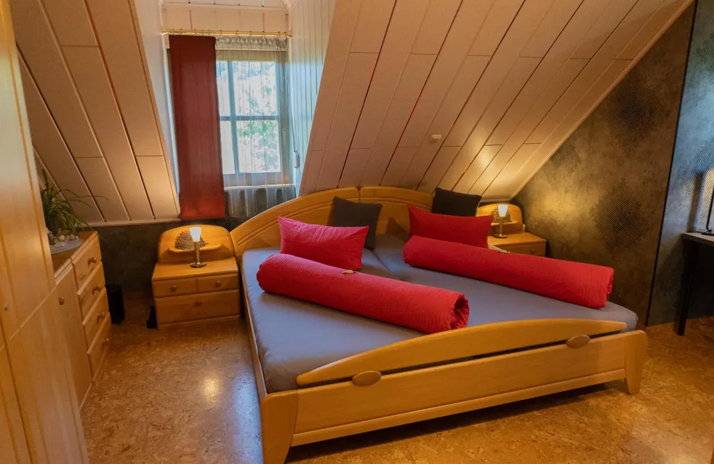 AlohaCamp Doppelzimmer mit Gartenblick- Superdimona 2