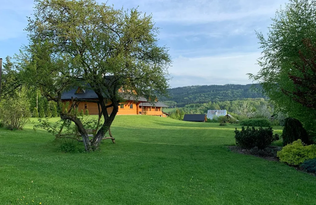 Domki z basenem Bieszczady Bieszczadzkie Chatki 2