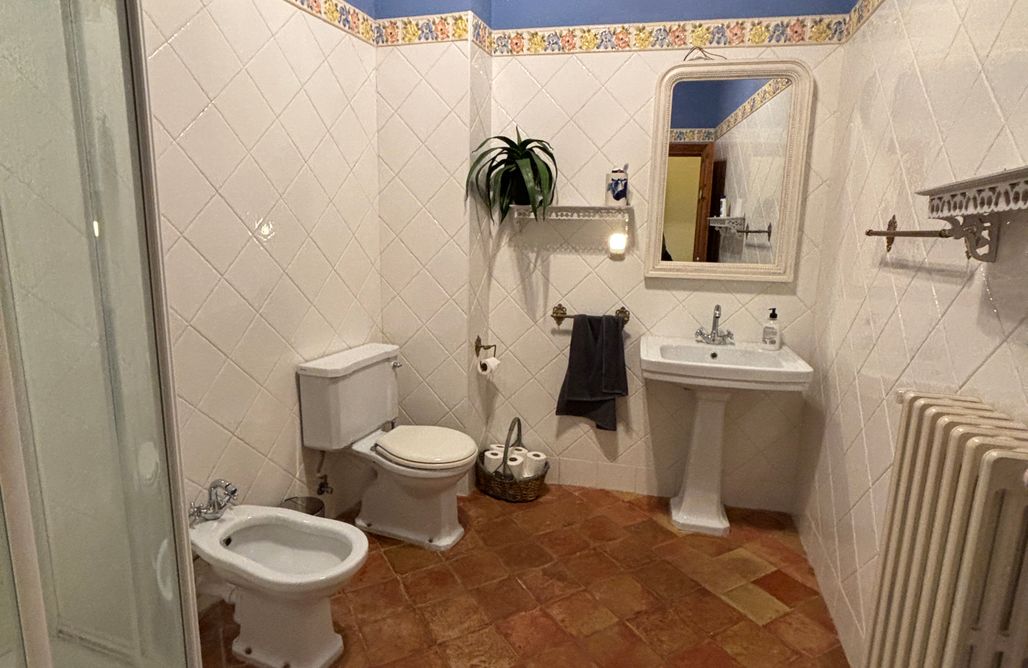 AlohaCamp Shared room in Stone & Woods Villa 3