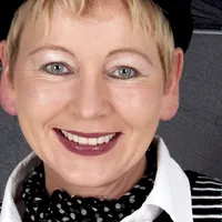 Blockhütte 35 km nördlich von Hamburg Gastgebe Blockhütte 35 km nördlich von Hamburg