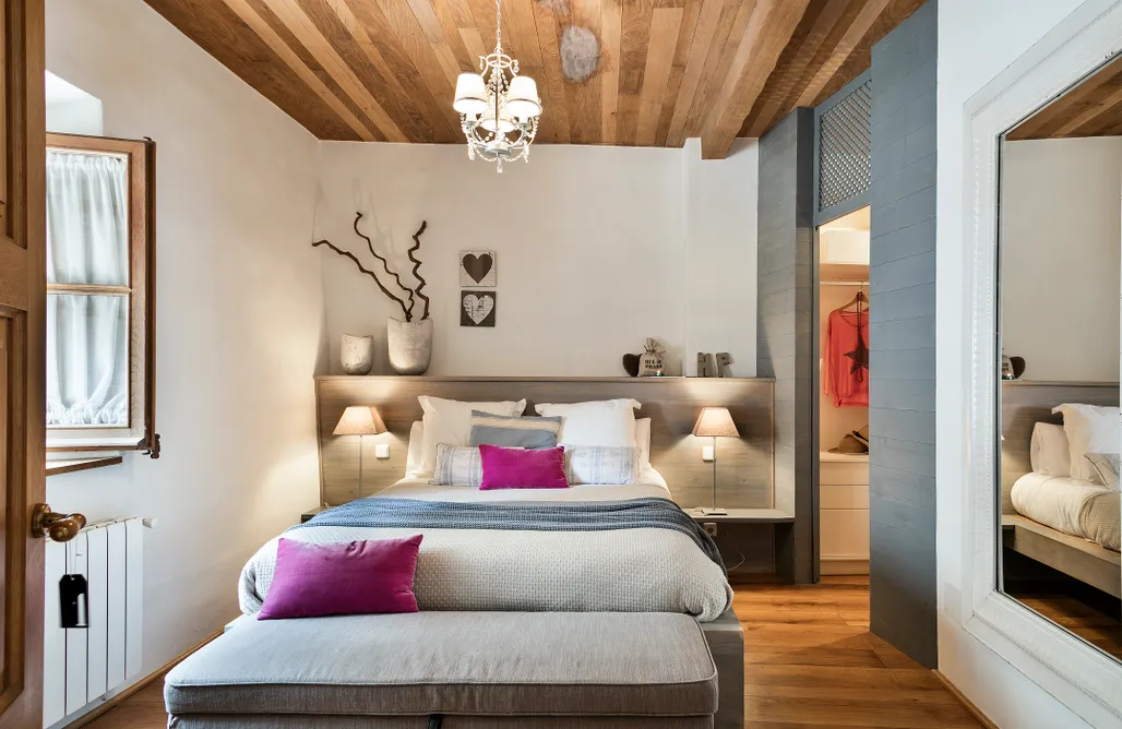 AlohaCamp marenya pink house 2