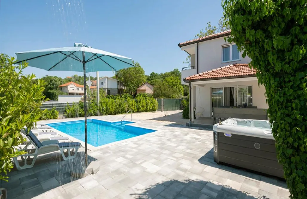 Urlaub mit Kindern am Meer Villa VinisTerra Family-Friendly with Pool,Jacuzzi 2