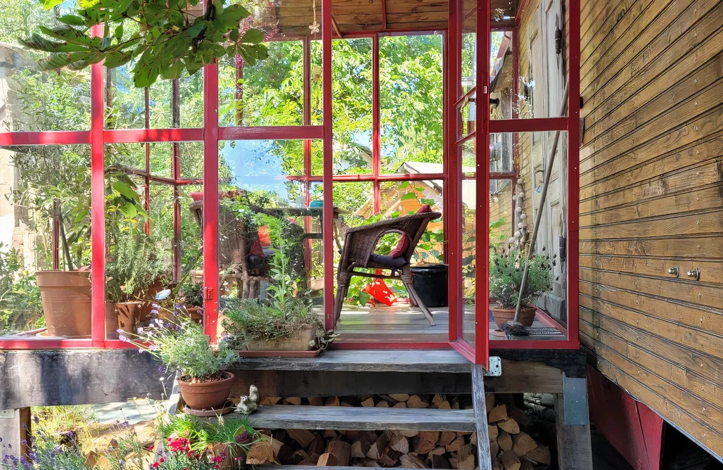 AlohaCamp accommodation Historischer Zirkuswagen "Sternenhimmel" mit Sauna 3