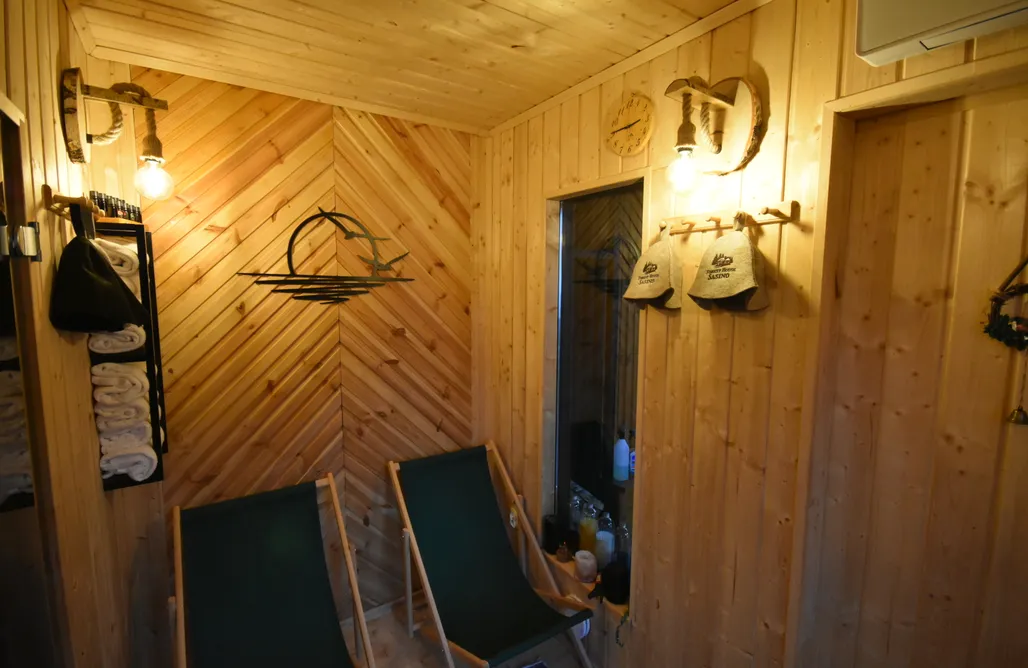 AlohaCamp Forest House Sasino 1