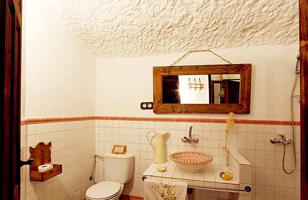 AlohaCamp Cueva Pequeña 1