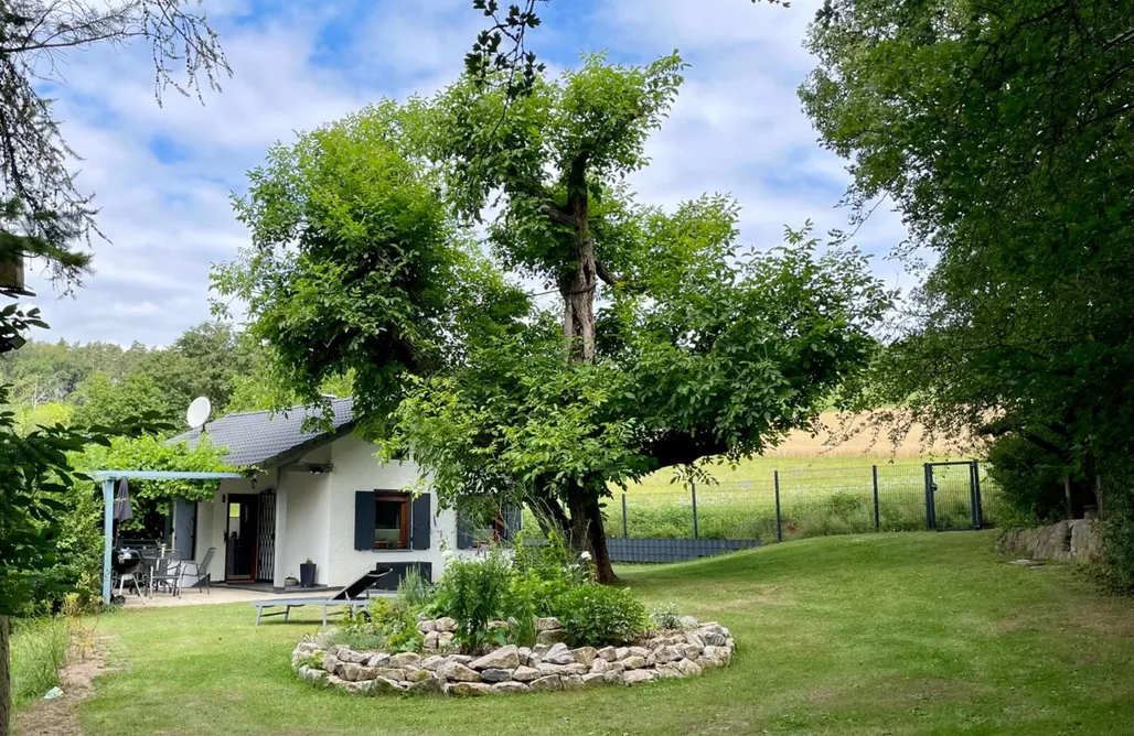Ferienhütte Wunderschönes Ferienhaus Ella 2