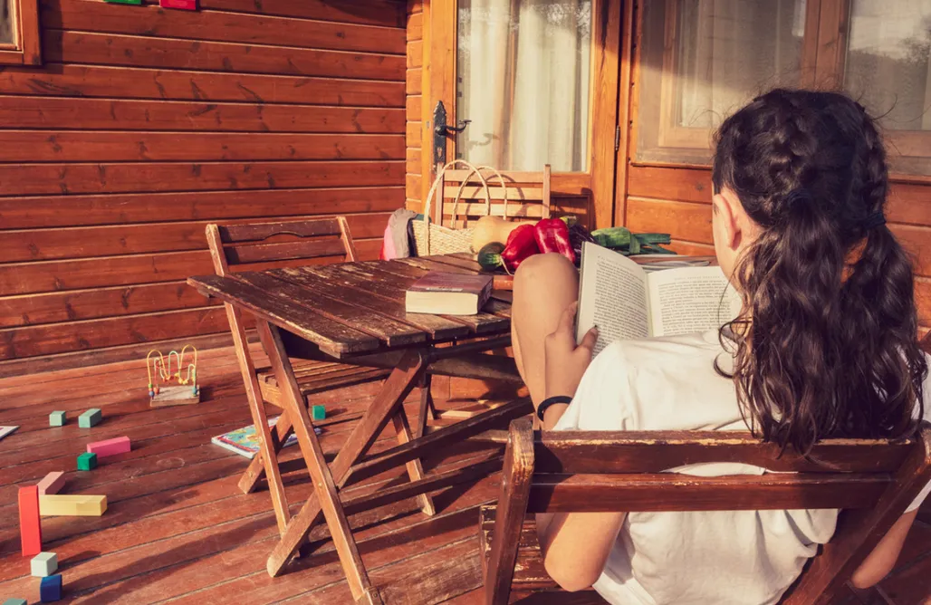 AlohaCamp accommodation Bungalow Vinyols 3