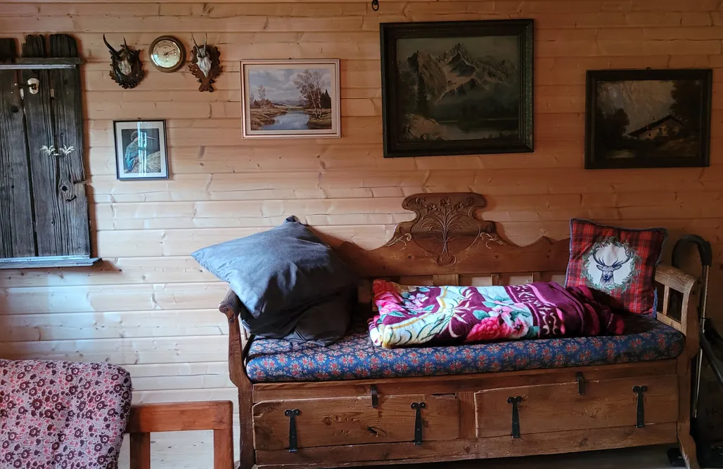 AlohaCamp Holzhaus alleine am Waldrand 2