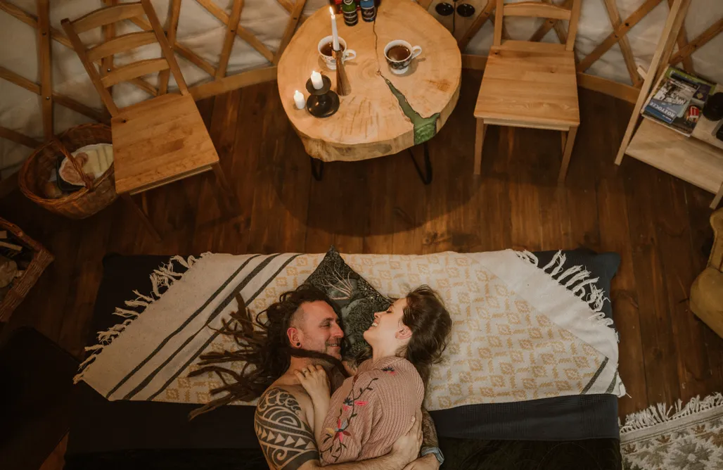 AlohaCamp Jurta w koronach drzew z jacuzzi LEŚNE PTAKI 2