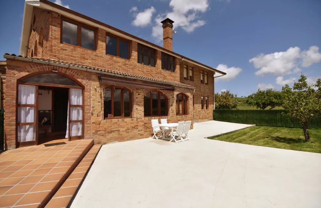 Alojamiento en San Román Castro Vizmaya -Amplia y cómoda planta baja cerca de todo 1