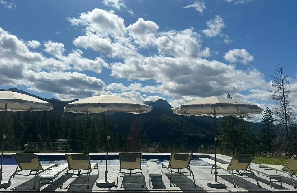 Stone suite AlohaCamp