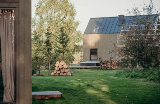 Zdjęcie obiektu Zatoka Bielika - domki i jurty z jacuzzi na wyłączność 