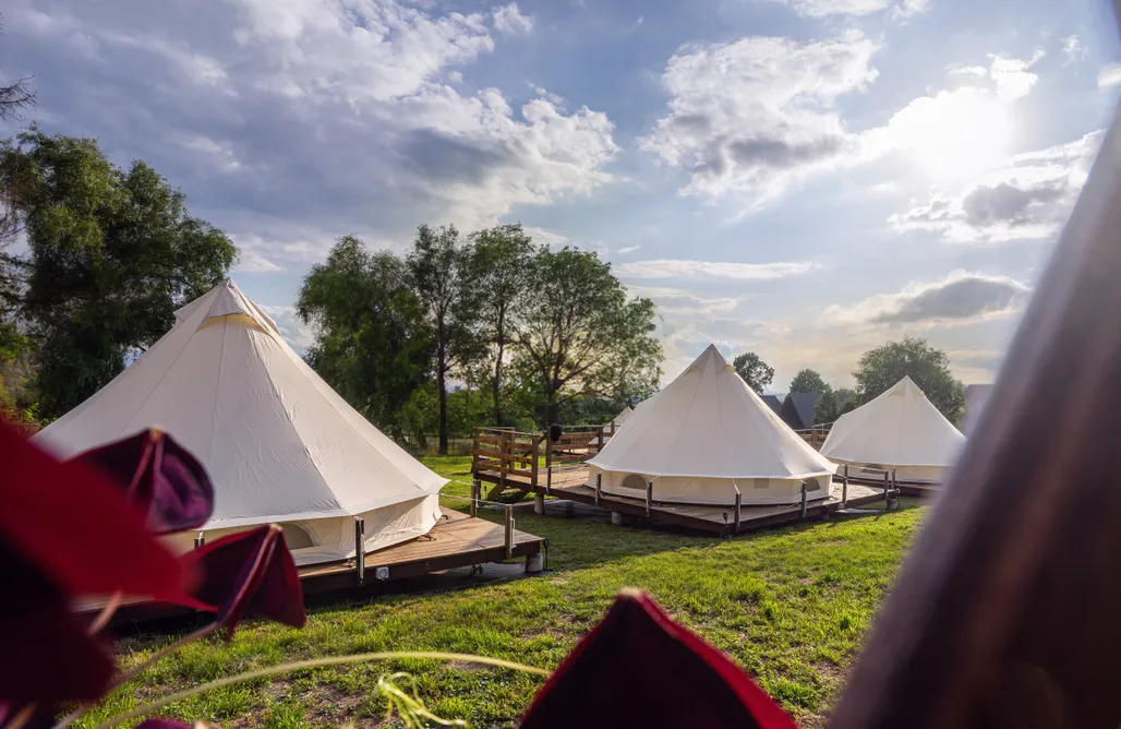 Poraż noclegi Glamping Komarno 2
