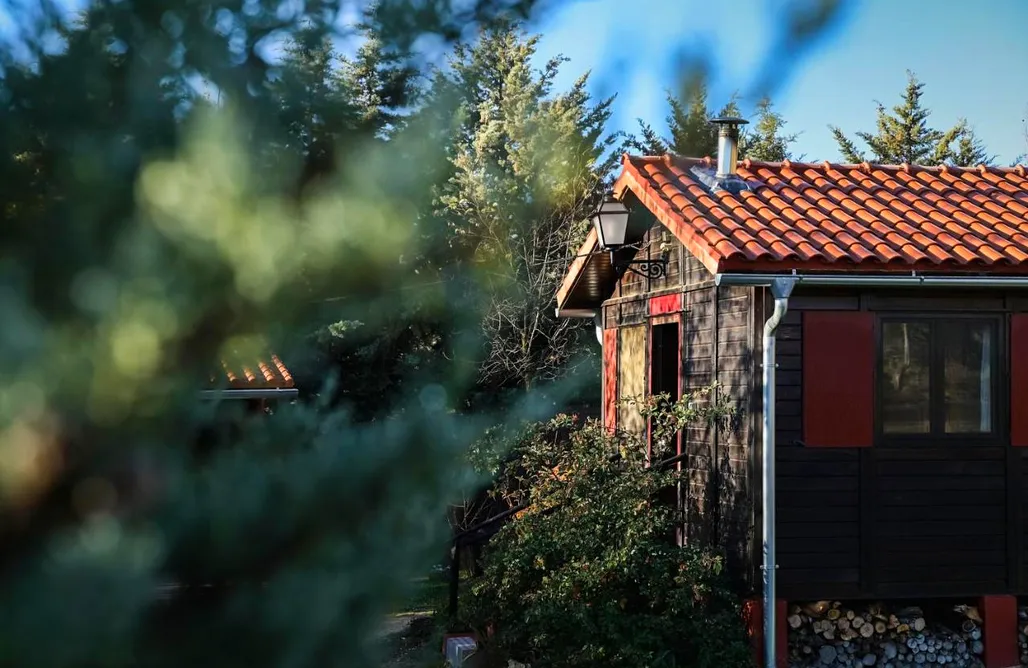 La Canadiense Log Cabin AlohaCamp