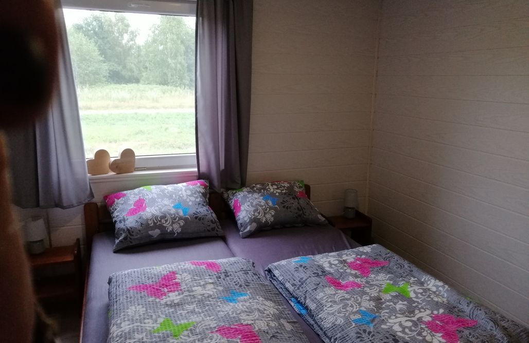 AlohaCamp Domek letniskowy czerwony-całoroczny 3