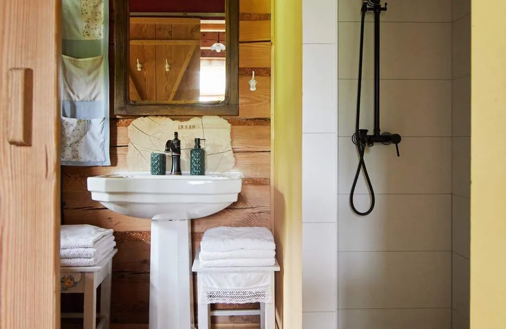 AlohaCamp Dom pod Lasem 3