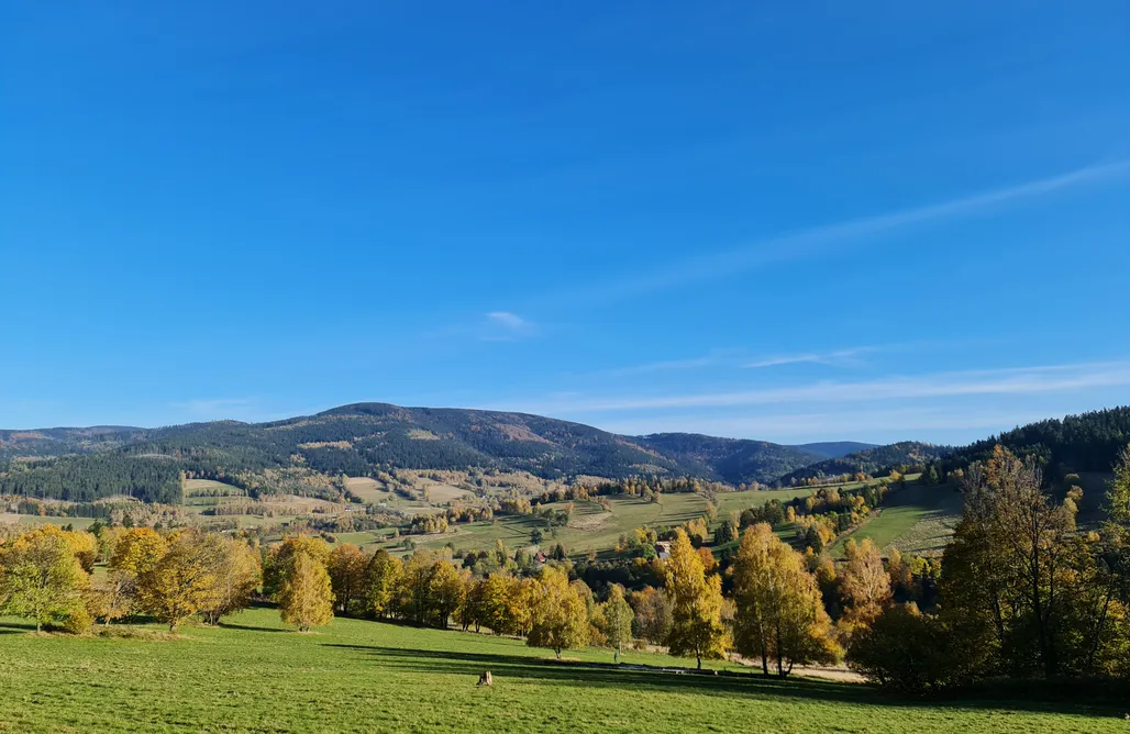 alojamientos AlohaCamp 4 Żywioły · jurty · domki w Sudetach 1