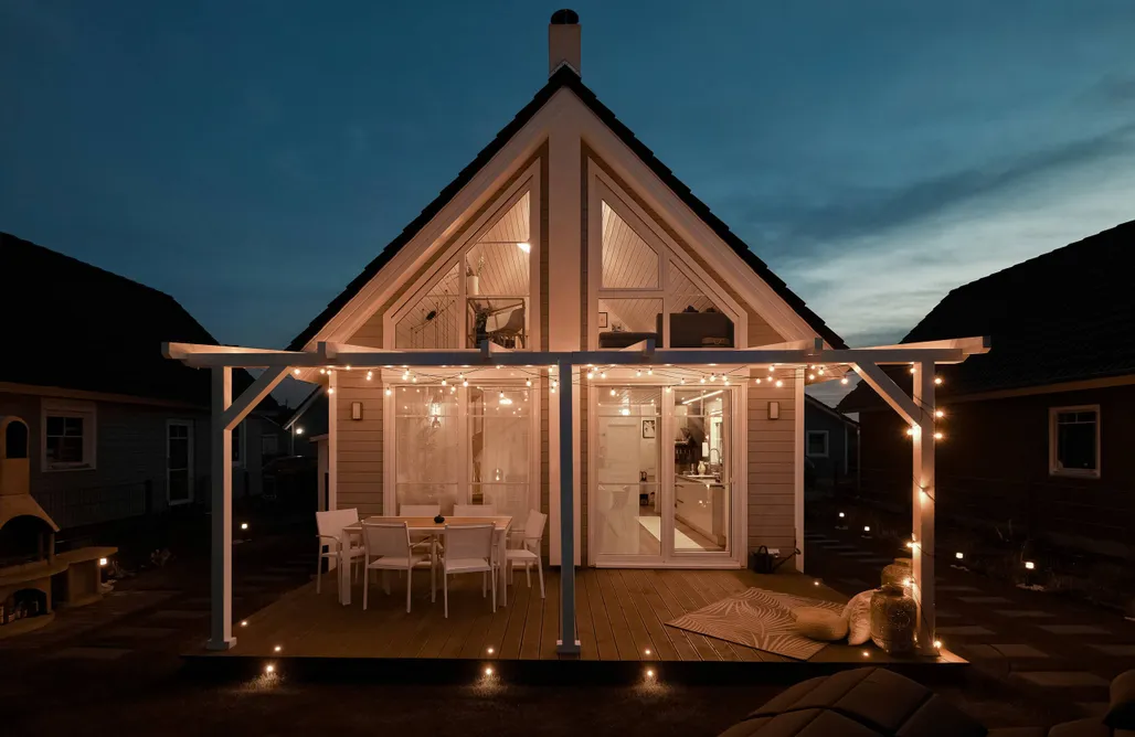 Sauna, AC, King Bed, Fenced Garden, Fibre Wi-Fi  AlohaCamp