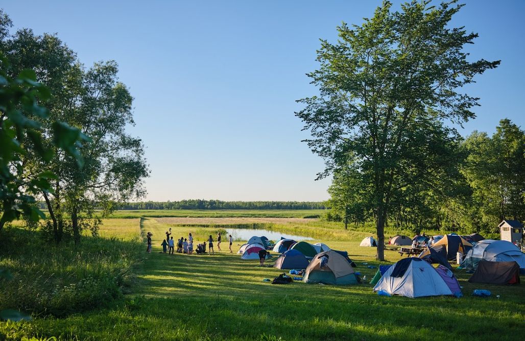 Pole campingowe Giżycko Miejsce kamperowe i namiotowe - Biebrza CAMP 2