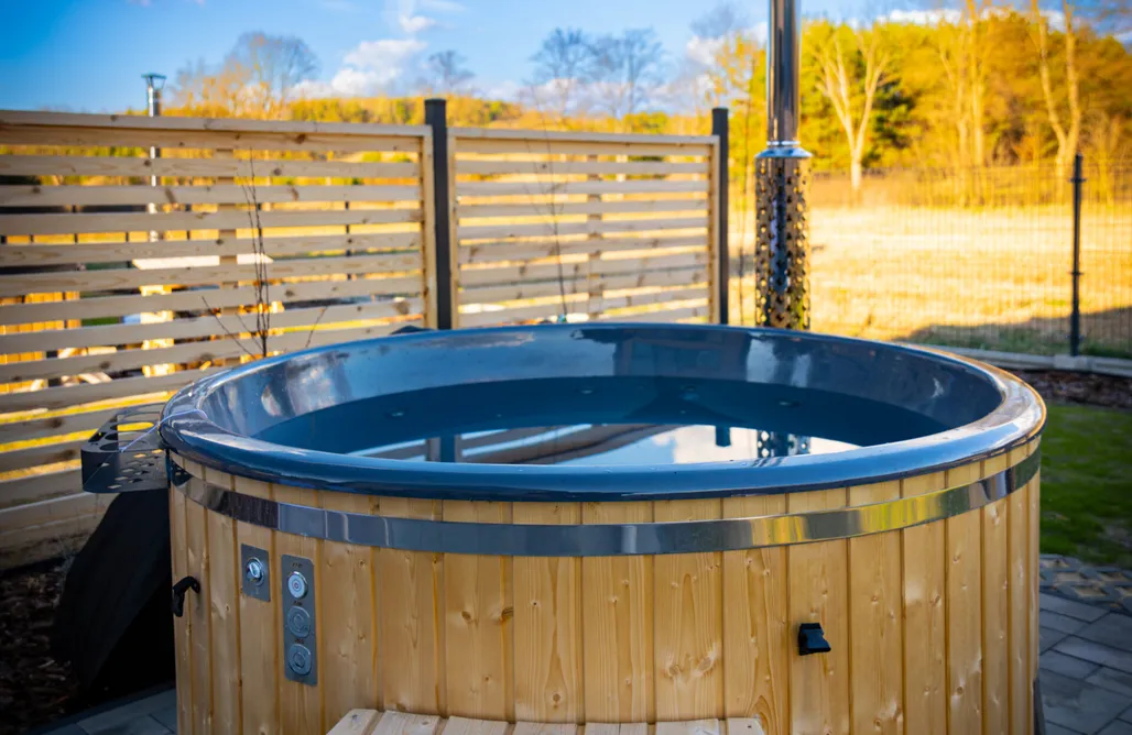 noclegi AlohaCamp Stodoły Pod Gajem z Balią i Sauną

 4