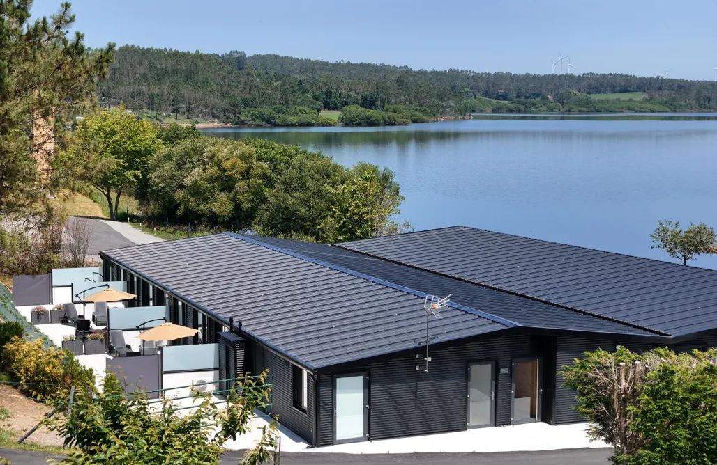 AlohaCamp accommodation Apartamentos Air Fervenza 4