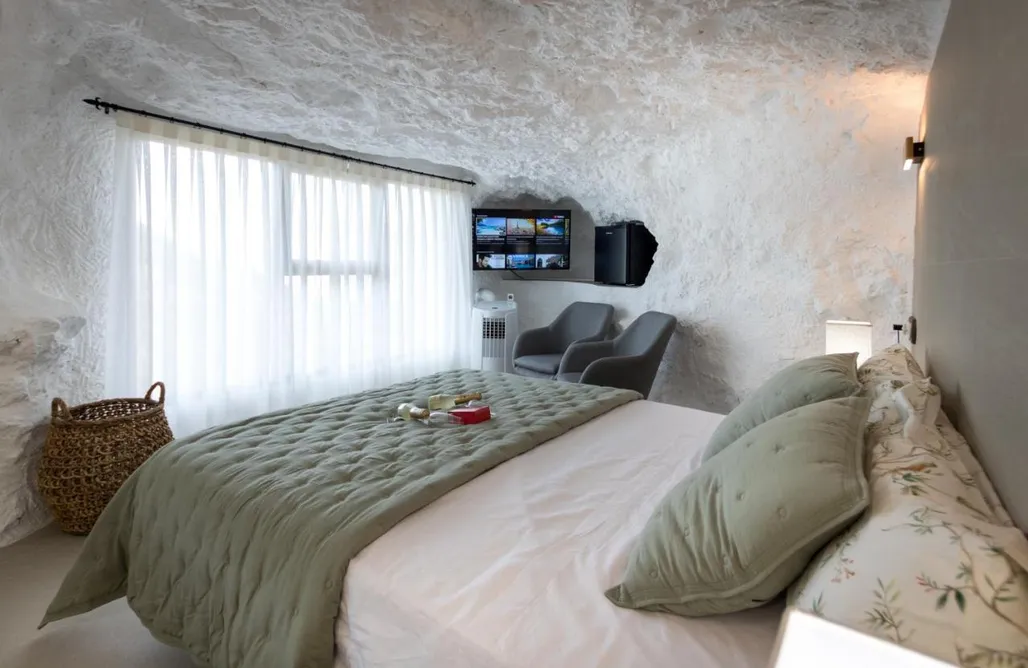 AlohaCamp Casa túnel Nido de Águilas 2