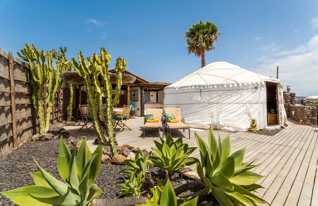 AlohaCamp Eco Yurt 2