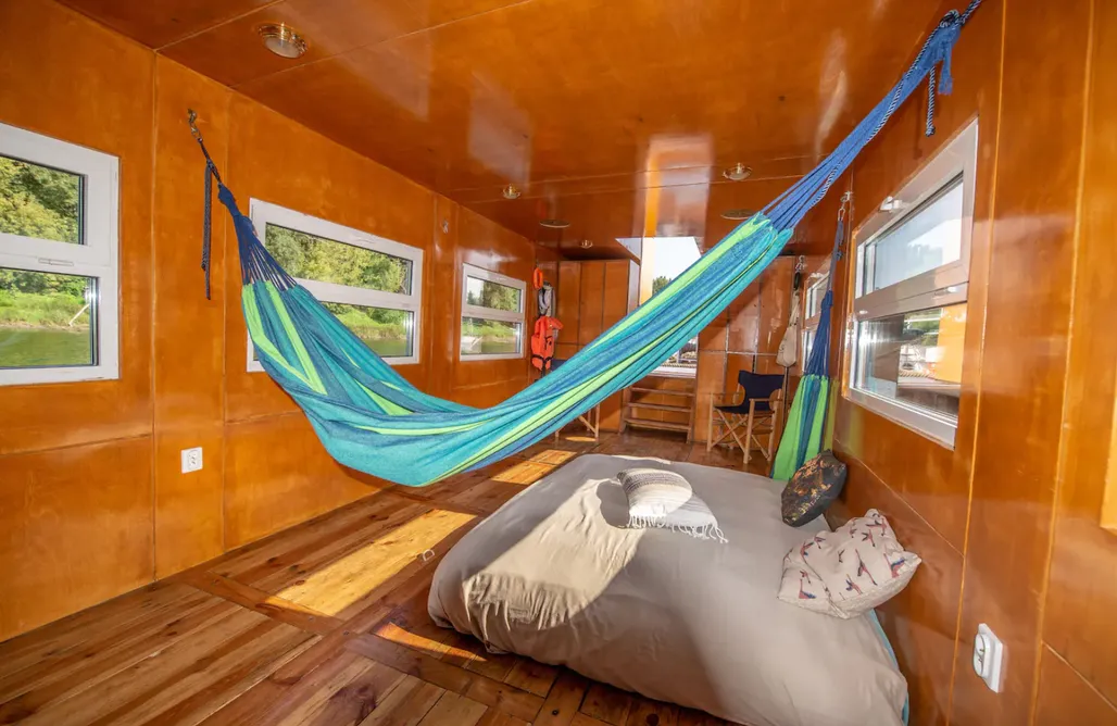 noclegi AlohaCamp Statek Panama 1