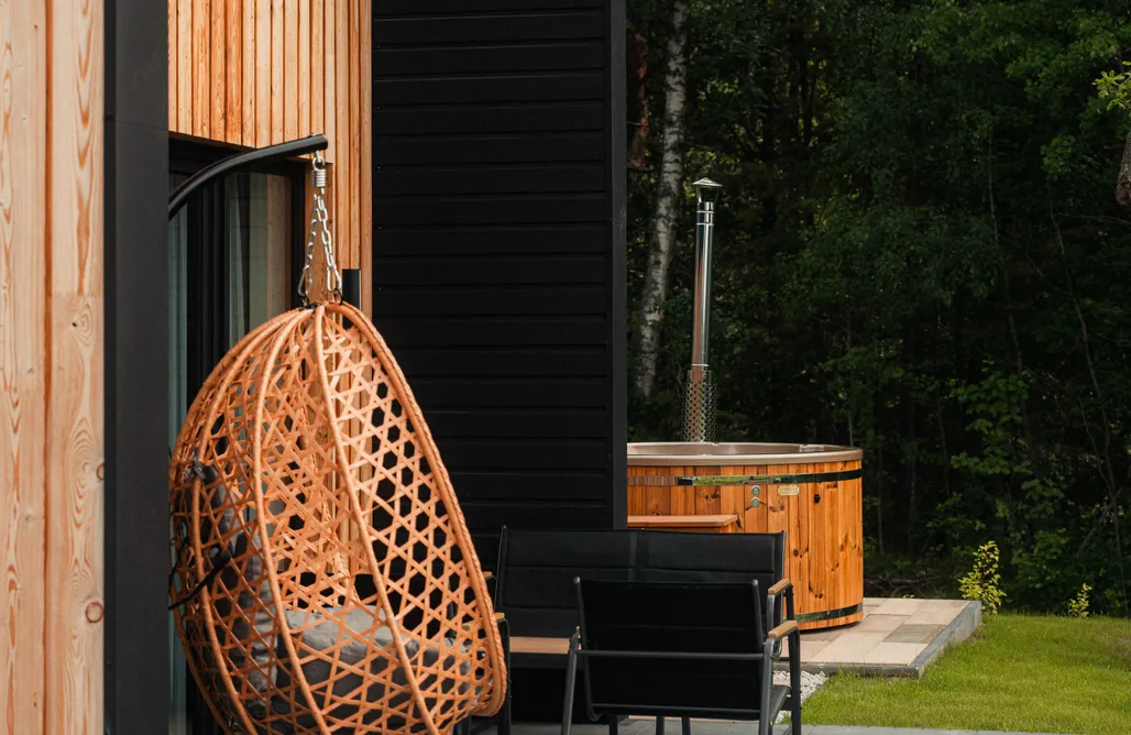 noclegi AlohaCamp Sploty Lasu – Forest Spa & Chill pod Luboniem 4